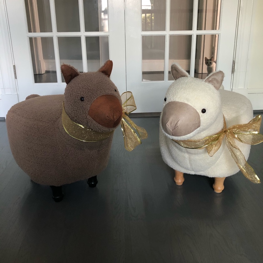 Cute Decorative Lamb Chairs